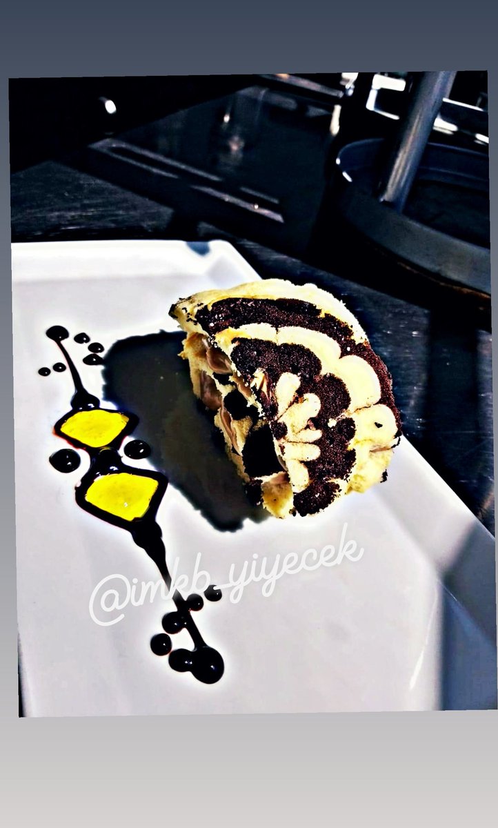 Temel hamur teknikleri dersimizden rulo pasta uygulamamız.  #lezzetliellerişbaşında <a href="/usk_imkbmtal/">ÜSKÜDAR BORSA İSTANBUL MTAL</a> <a href="/JulideOzturk/">Jülide ÖZTÜRK</a> <a href="/sedabykol/">Seda Büyükol</a> @CitogluZuhal