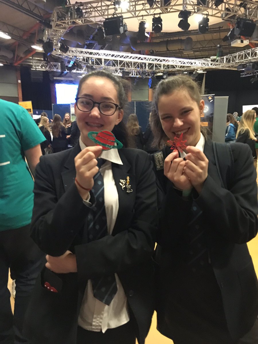 AMRCTraining's tweet photo. Here come the girls! Amazing atmosphere here at the #girlsinstem event today! #amrcstem #apprenticeships #engineering @AMRCSTEM @sheffielduni @TUOSWomenEng https://t.co/kGxSf0IPOT
