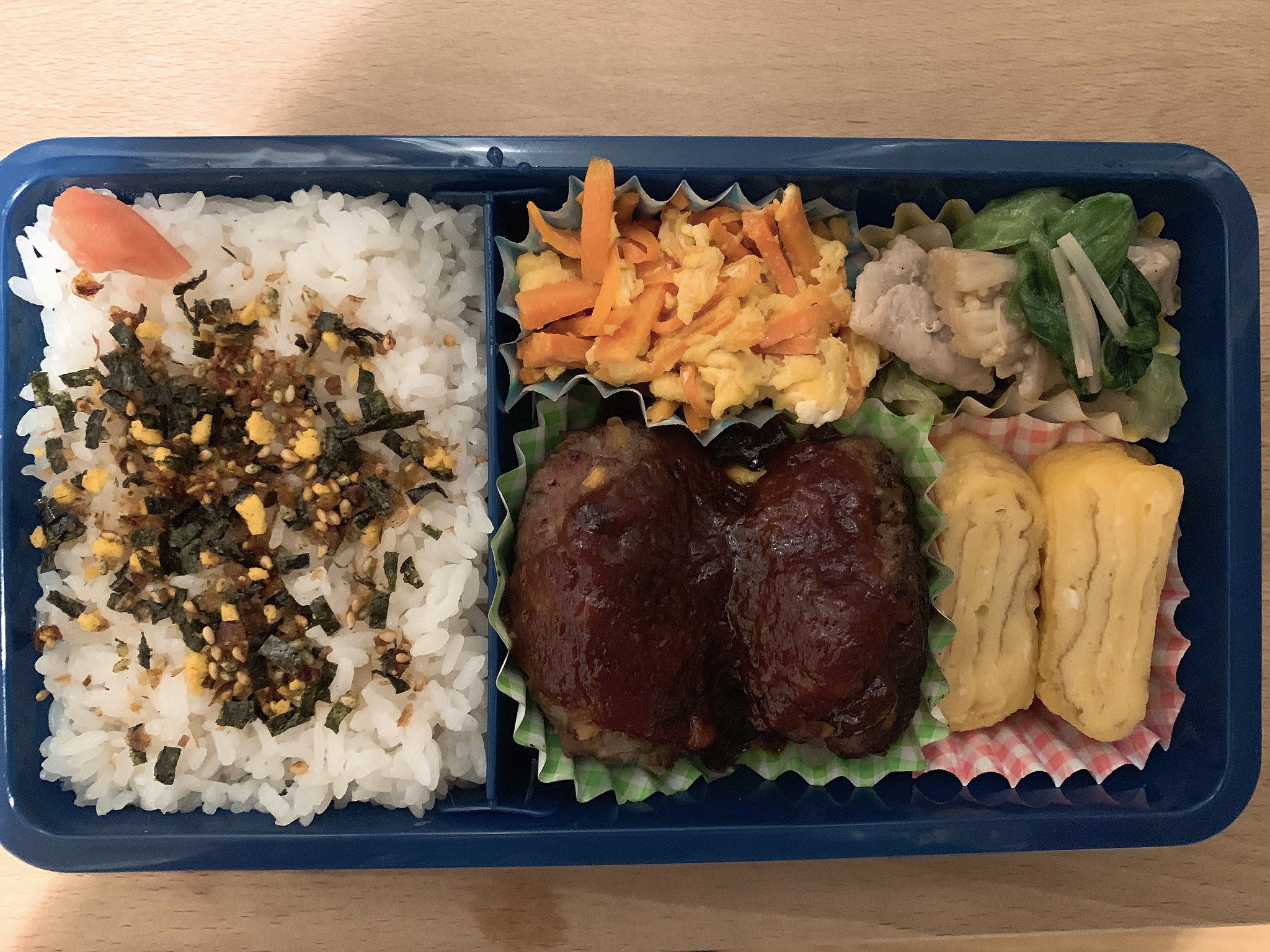 にのまる 夜勤の彼氏にお弁当作った ハンバーグ卵焼きにんじんしりしりレタス炒め 楽しかった T Co Wnpnpo4cj4 Twitter