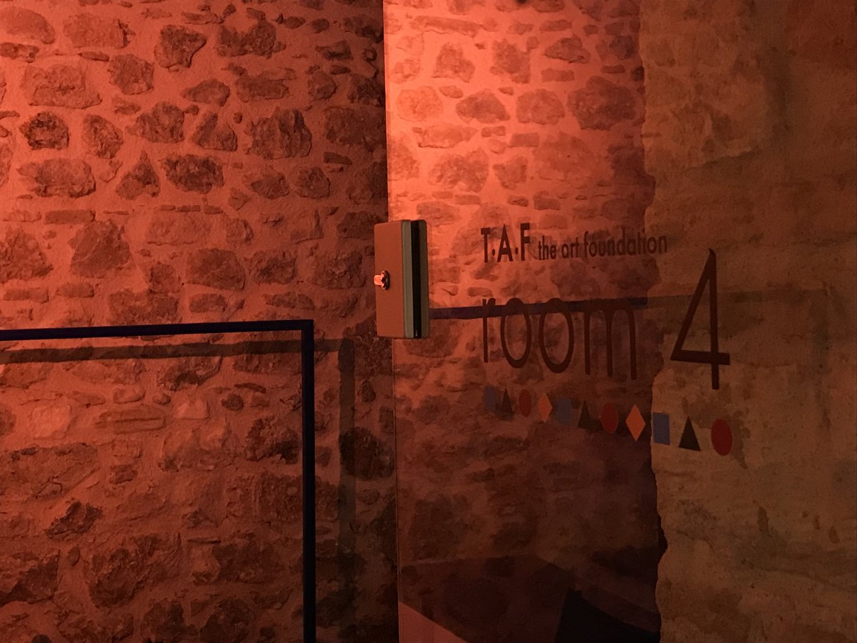 metamatictaf's tweet photo. #taf_rooms have a sense of vintage and so many secret stories to explore! Visit our #taf_yard to check them out. 🚪🗝

📸 @veliacalevi
#taf #athens #monastiraki #makingculturetogether https://t.co/FQYLbrPISU
