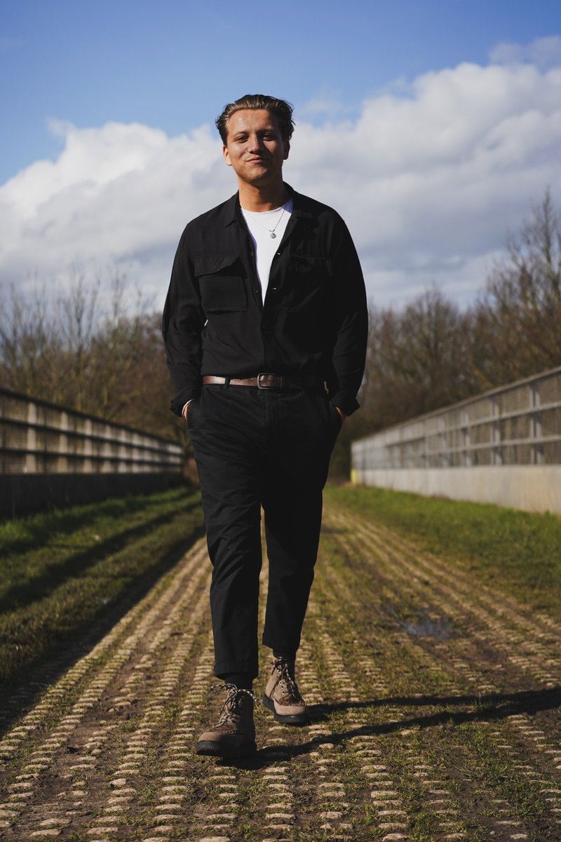 We've gone under the radar over the last few months writing new music/whatnot, but it's about time we introduce you to our new guitarist Jay 🔥

📸 by Joe Falco

#thecurious #band #london #indie #rock #pop #jay #thelion