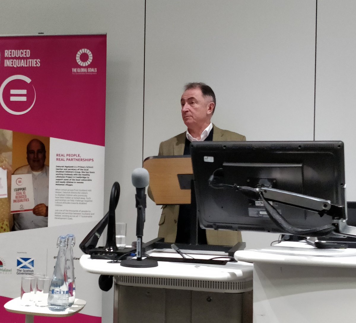 StephenCnbs38's tweet photo. @ConferenceVip Professor Sir Jim McDonald opens the meeting and reaffirms his commitment to Sustainable Development delivered through VIP. https://t.co/fOPN2jhJ4t