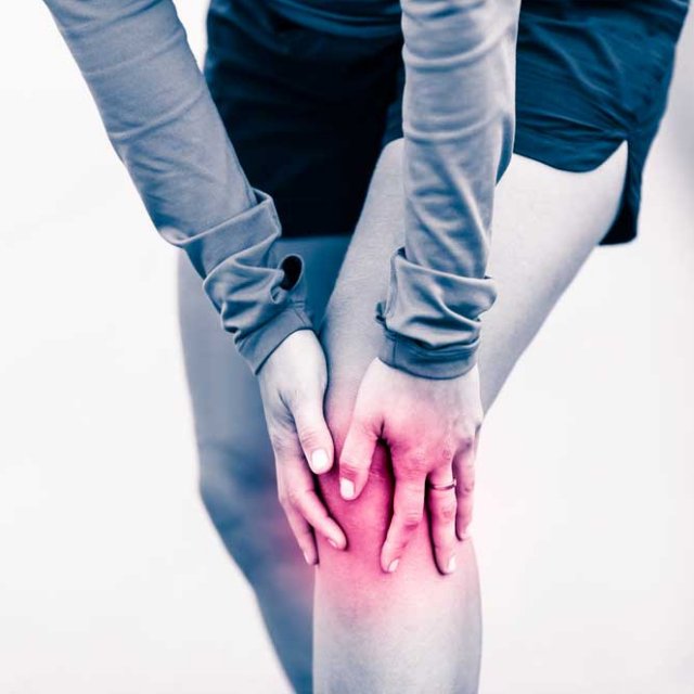 thekneedoc's tweet photo. In some patients who have had a lateral release, they will have symptoms of the #patella #subluxing #medially https://t.co/BJvbKkertM https://t.co/RLCMOt7U0u