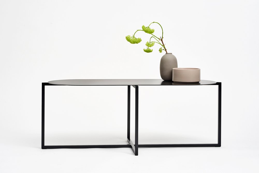 journaldesign's tweet photo. Spot Coffee Tables, tables minimalistes par Marta Adamczyk de Moskou Studio
Infos &amp; photos ici: https://t.co/ezw97OTv1G

#design #furniture #table #minimalism #black #deco #home #indoor #steel https://t.co/2HFiLCOuz6