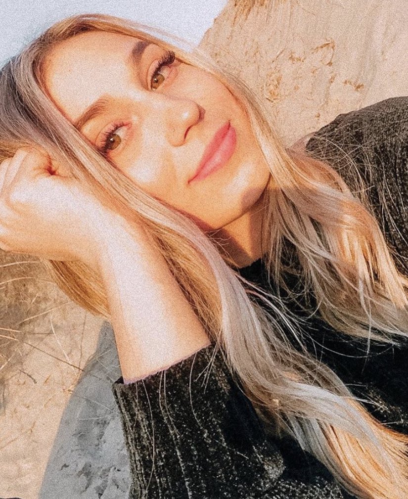 Happy Birthday to our gorgeous sister <a href="/ALISIADINOTO/">alisia 🦋</a> !!! Hope your day is amazing, Phi Mu is so lucky to have ya🤩💗