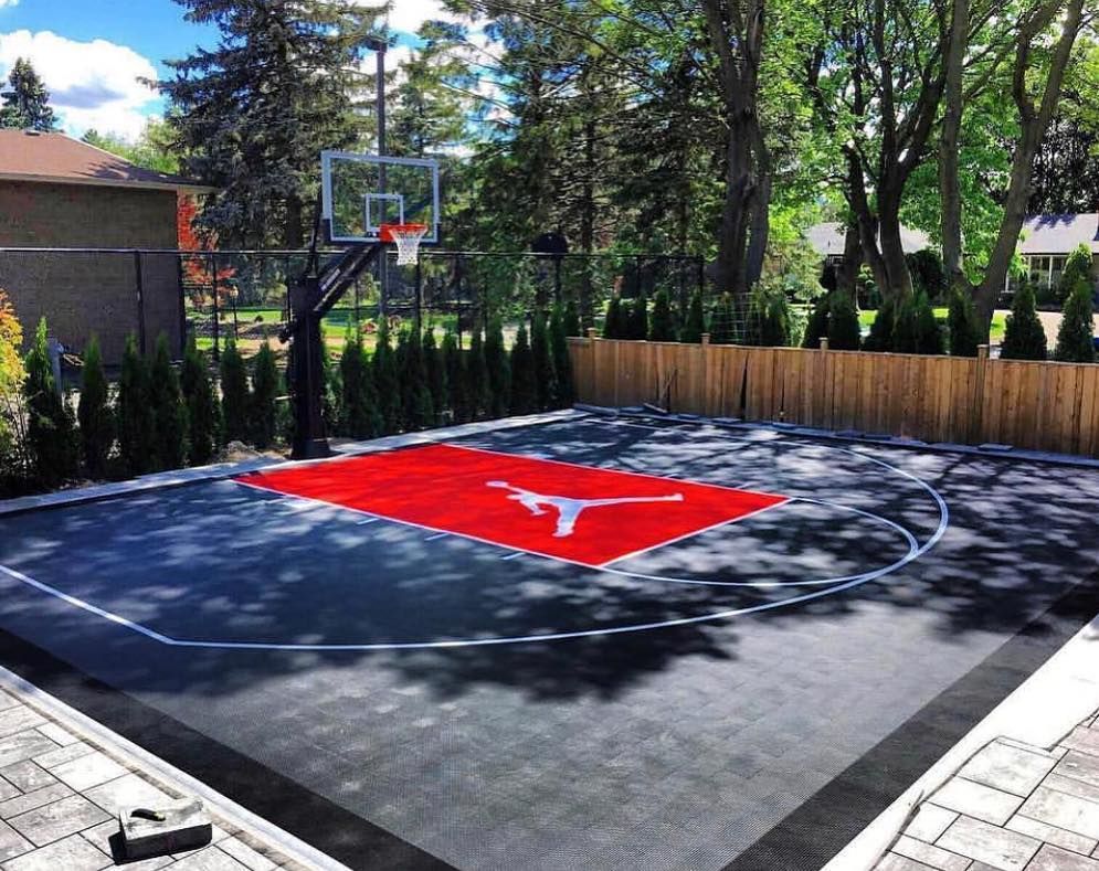 AdvantageCourt's tweet photo. CHICAGOLAND! Spring Has Sprung! Time to get outside on your own #HomeCourtAdvantage backyard court!  Now is the time to take advantage of  SPRING SPECIALS!  Call (847) 274 - 8998 |https://t.co/RCQoF1rZNK  #familygoals #neverstopplaying #backyardcourt #basketballcourt #homecourt https://t.co/IGfXFyAHg4