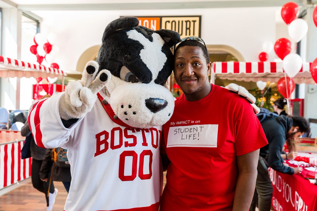 BUClassGift's tweet photo. #TBT to all the fun from the last Giving Day carnival! Just a week from today, we'll be doing it all again in the GSU from 9 to 3 pm- join us for more games, prizes, and treats in celebration of what moves BU forward! #BUGivingDay https://t.co/QGSGwkMzKX