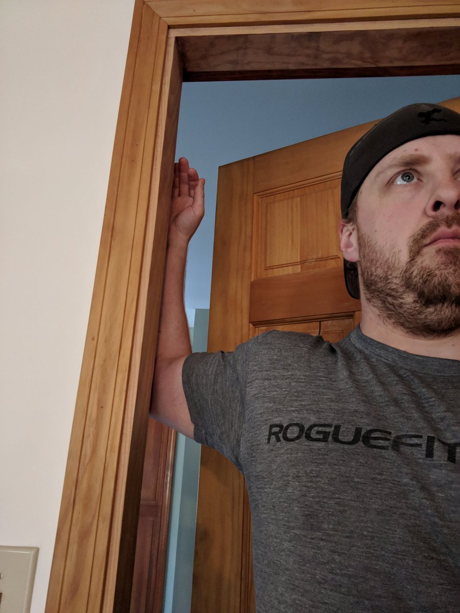 ncb000gt's tweet image. If you are on a computer all day you need to strengthen your back and stretch your chest. Get on the floor and do some &quot;superman&quot; exercises. Then stand in a doorway and stretch out your chest. During both, try to keep your belly tight so you don&apos;t over extend.

#fitness #health