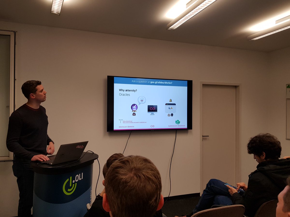 nandanito's tweet image. #Orcales combined with #SmartContracta in #Aeternity enables wide range of applications

@marc0olo of @kryptokrauts at #CyberMonday in Stuttgart talking about @aeternity
