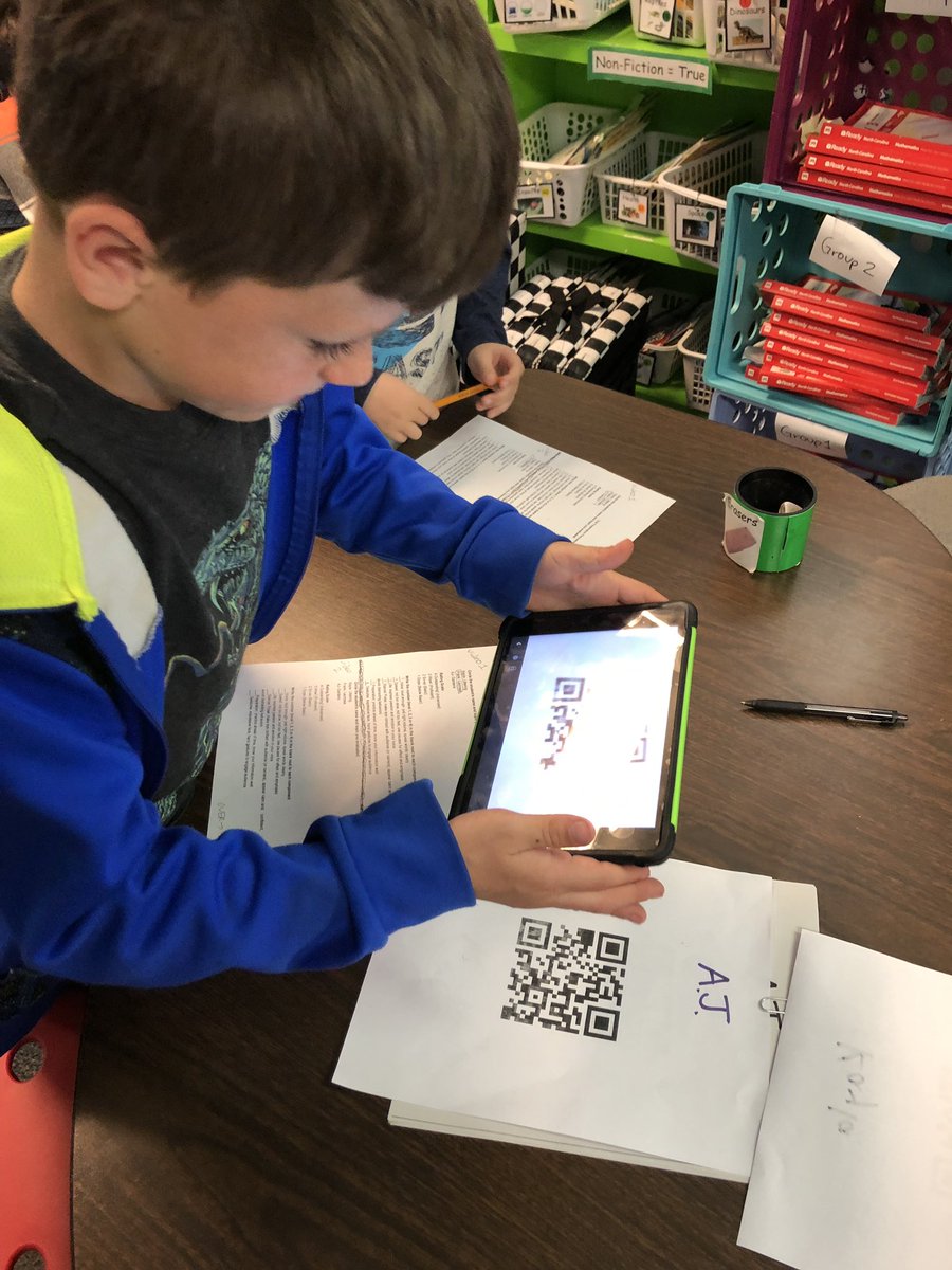 Mrs. Tuite’s third graders use QR codes to access example videos of persuasive speeches to evaluate with student created rubrics! #PHSBingoChallenge #PHSMariners #igniteCCS