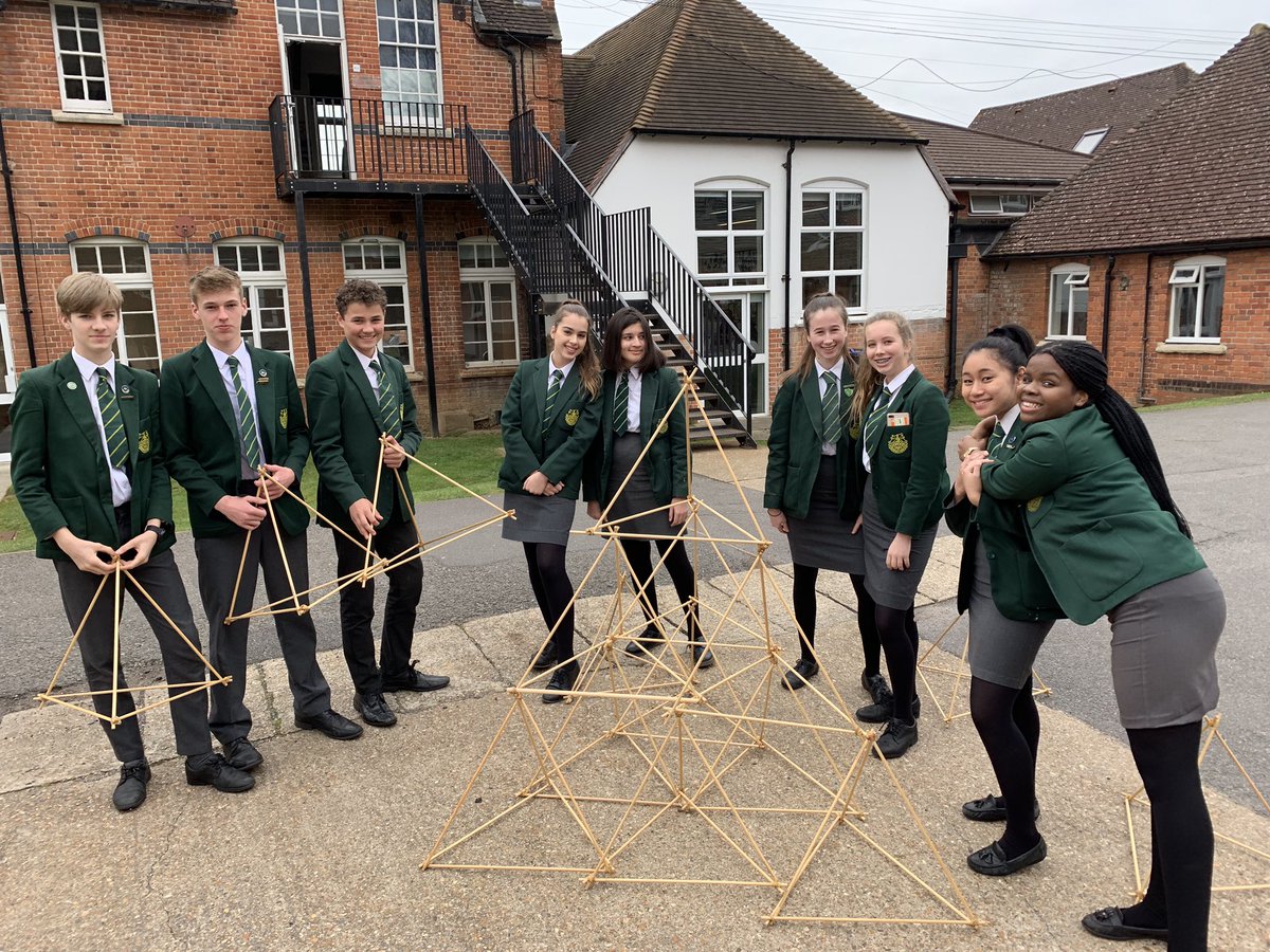 <a href="/STEMGordons/">STEM at Gordons School</a> thank you for organising such a fascinating &amp; fun day! Y10 and Y11 #PSHE students have had so much fun putting their skills to the test in the astronaut project, marshmallow challenge and pyramid structure challenge! #STEM #Skills #resilience  #problemsolving 💯