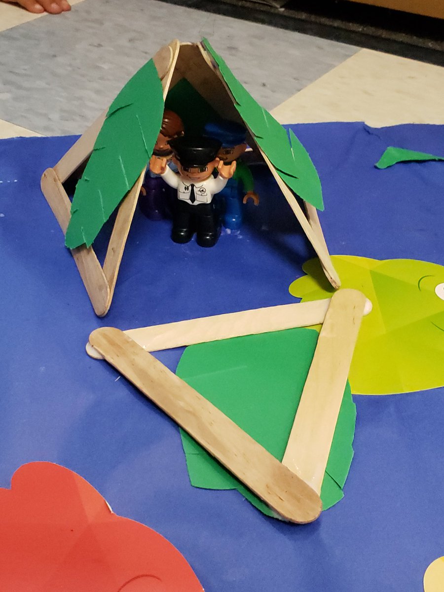 TallTechy's tweet photo. Every day they've earned the ability to construct another part of their island for their #Survivor crew. Day 1: Shelter. ⛺ Day 2: fish (food) 🐟 Day 3: Fire! 🔥 Tomorrow they build a raft to get their crew safely home!🛶 @wmirvinelem #IrvinIgnites #RaisetheBar #MathPBL https://t.co/eFMJWemRVF