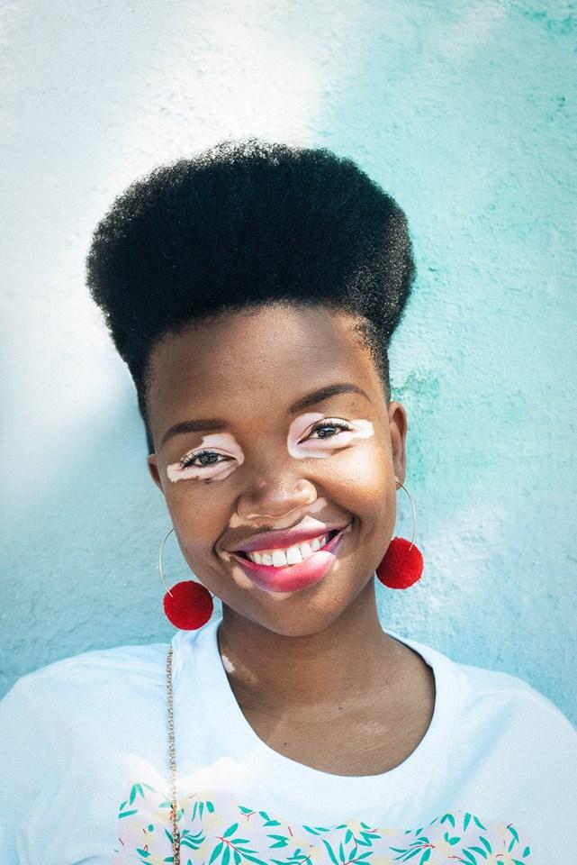GettyImages_fr's tweet photo. #Imagecreative de la semaine : #Sourire 😁
📷Jabulile Nadia Newman
Image du projet #ShowUs en partenariat avec Dove.
https://t.co/YqS7SpTyB4 https://t.co/eV08gqd4cO