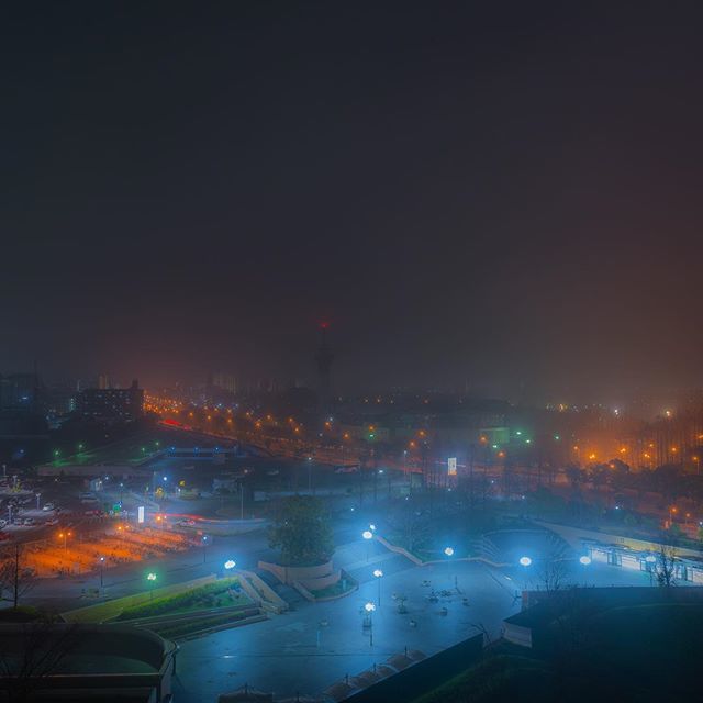 chromatic_tw's tweet photo. 霧の夜
:::::::::::::::::::::::::::::::::::::::::::::::::::::::::::::::::::::::
.
.
.
.
.
#鶴見緑地 #霧 #夜景 #fog #haze #nightview #야경 #ночнойвид #vistanocturna #vuedenuit #안개 #雾 #brouillard #туман #nevoeiro #nebel #niebla https://t.co/5PhGh6Py6d