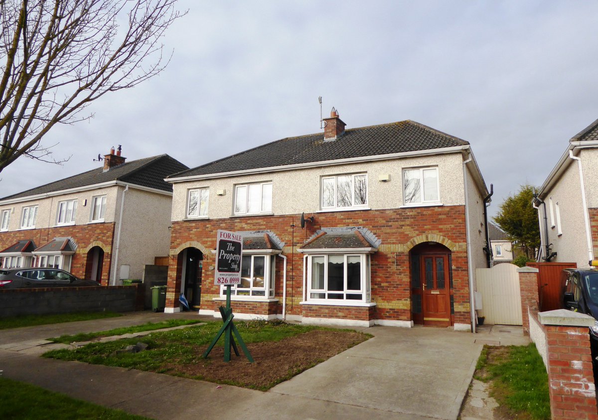 #newtomarket Your Local Property Expert THE PROPERTY SHOP invites you to view 27 The Drive, Hunters Run #Clonee #Dublin15 to the market! #3bed #semi #lightfilled #space #firsttimebuyer #investment #familyliving #location daft.ie/12076982 <a href="/daftmedia/">Daft.ie</a> call 018260999 now!