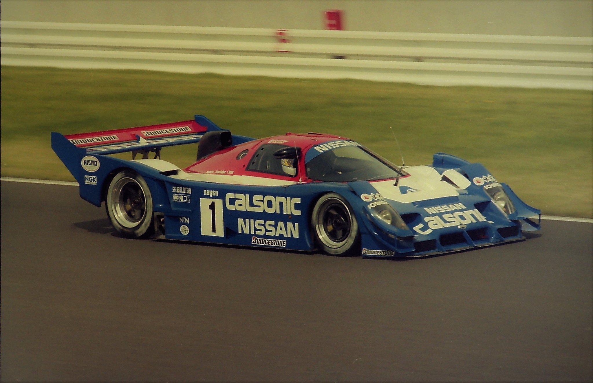 し*し様 1992年【YHP日産カルソニックニスモ】応援フラッグ当時物（劣化汚れ toyshopueda2022_4968728047416