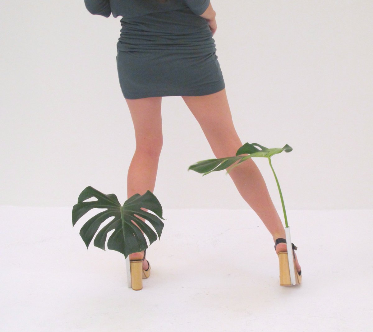 Honevo's tweet photo. O2SHOES - HONEVO BIOMIMETIC DESIGN #green #design #tribal #inspiration #fashion #art #o2shoes #honevo #biomimetic #sensuality https://t.co/OjHtmSIFgj