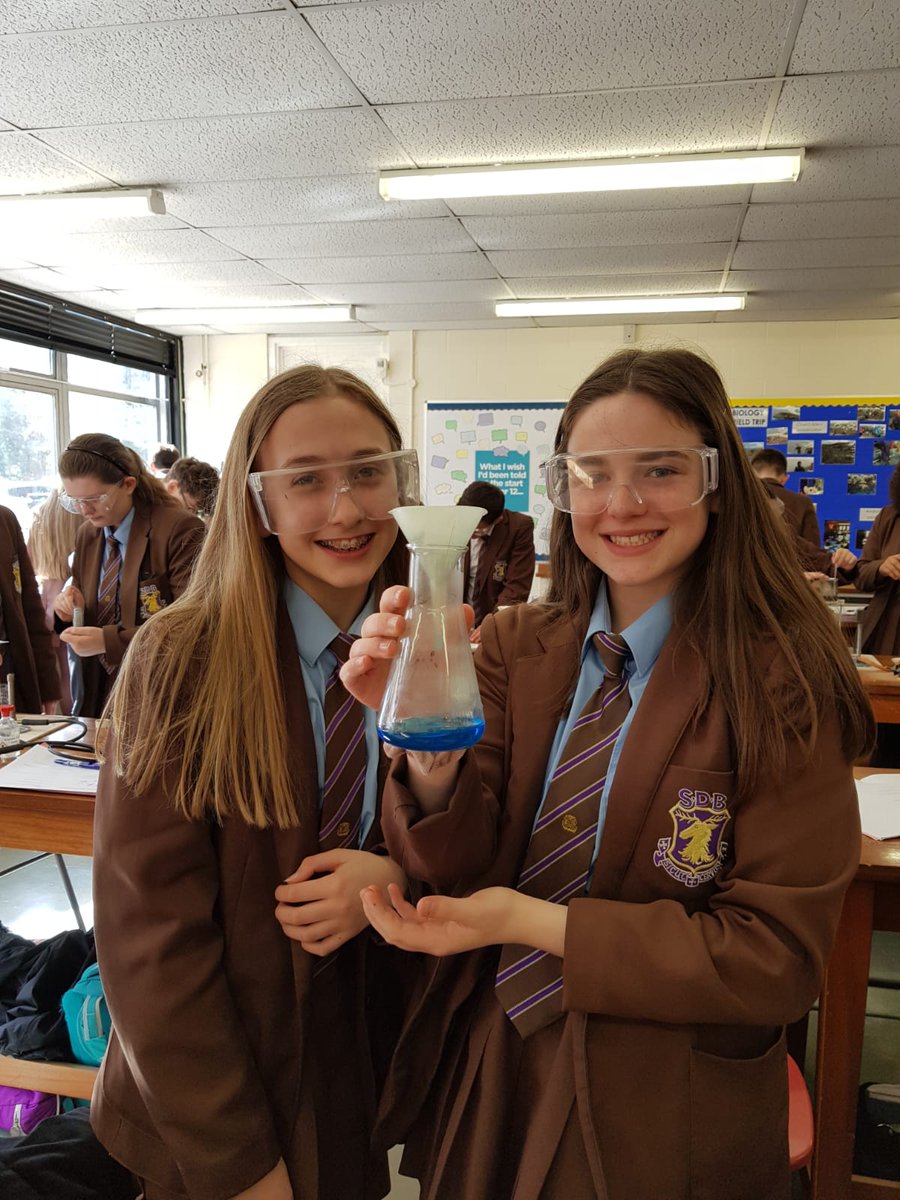 tsc_science's tweet image. 9k1 making copper sulphate during the Chemistry #requiredpractical with Miss Fletcher