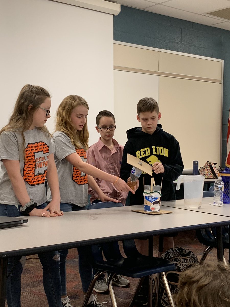 KMillerHSD's tweet photo. Finally sharing some photos from our Battle of the Books Competition versus Red Lion last week. An awesome day of friendly competition and collaborative design thinking challenges! #SSspirit #CYSDProud @SS_elementary https://t.co/CztOs2KHsX