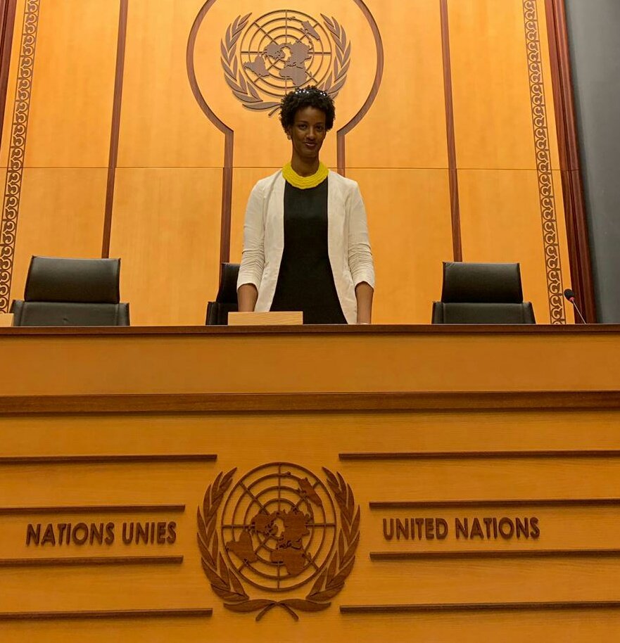 pnininahazwe's tweet image. Merci infiniment à la @burundi_fenadeb. Merci à @kettynivyabandi initiatrice de #FreeOurGirls. Merci aux médias nationaux et internationaux, à @GenevaSummit pour la mobilisation. Merci à #HRW pour la campagne #gribouillemoi #scribbleme et beaucoup d'autres organisations. 2/2