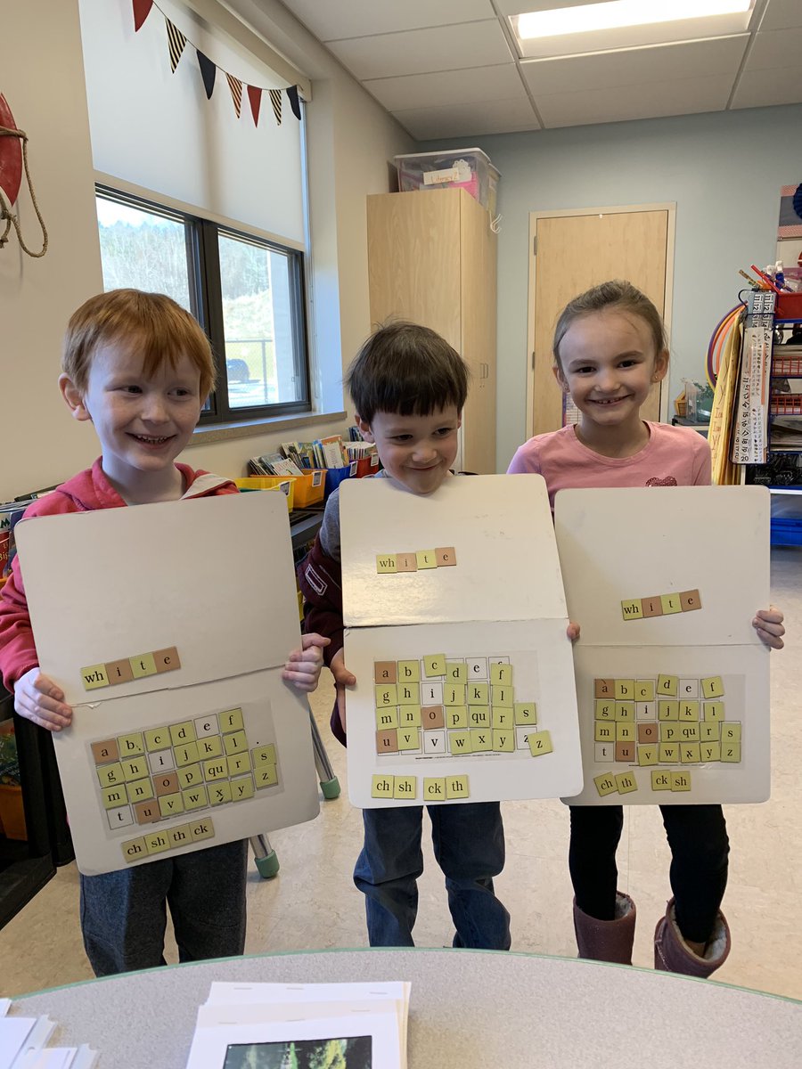 MrsBurzlaff's tweet photo. So this happened today. Give them some digraphs, sprinkle is a little magic ‘e’ and they are off. https://t.co/iIlxkJJ3OO