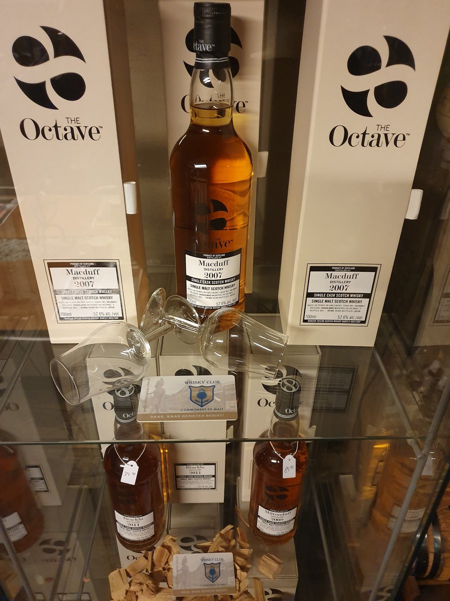 VerbeekPeter's tweet photo. Wat ben je als je een zevental whisky`s binnen krijgt waarvan er van elke soort maar 6 stuks de Nederlandse markt opkomen? Trots! Een als je ze alle 42 hebt? Nog Trotser!! https://t.co/9nEgz4ghMR