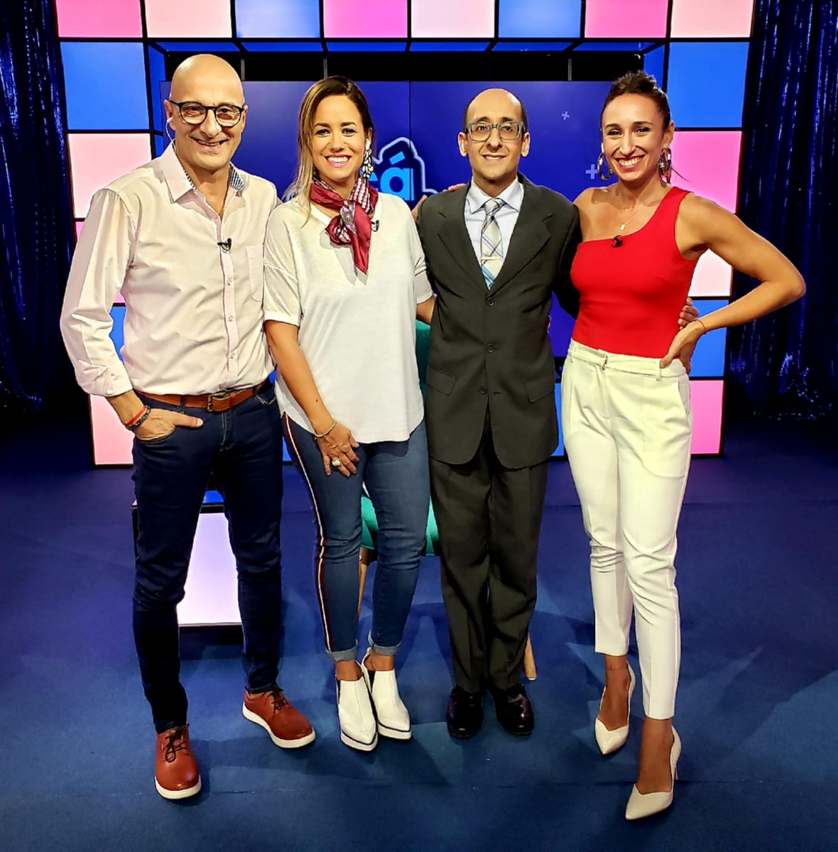 ¡Un placer tenerlo a <a href="/DiegoDelgrossi/">Diego Delgrossi</a> en nuestro programa!😁
El humor, la docencia, la política... ésto y mucho más estuvo presente este martes.
#Humor #Historia