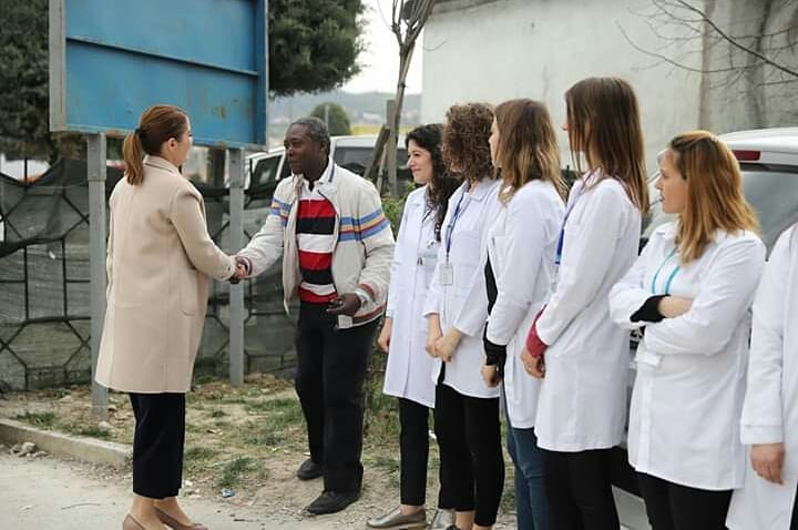QKPVT1's tweet photo. #Programi300QendraveShëndetësore
🏥Vijon puna për #transformimin e një tjetër qendre shëndetësore në kujdesin parësor.
Me deputetin Sadi Vorpsi pamë nga afër punën për rehabilitimin
Qendrës Shëndetësore #Vorë,e cila do të ofrojë kushte & standarde bashkëkohore për 36 mijë banorë. https://t.co/ke7WAZrRGM