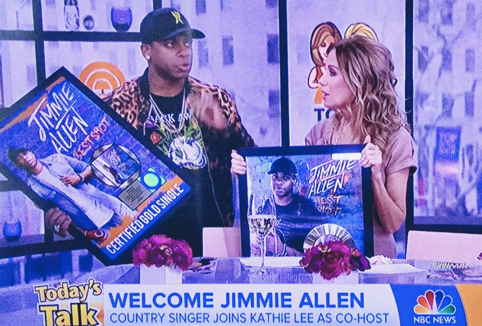 TByrdAtl's tweet image. @JimmieAllen co-hosting on the @TODAYshow  with @KathieLGifford. Debut #1single "Best Shot" gold in the US  and Canada. He said" if you're out there chasing a dream , be patient ,don't quit ..no dream is too big.
#music #artists #countrymusic #persistence #historical  #Delaware