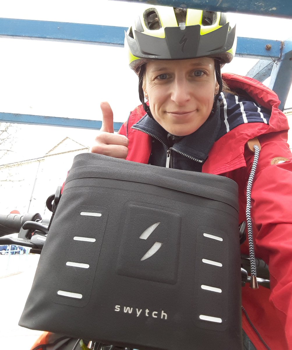 RebeccaRose_SLT's tweet image. I&apos;ve been cycling to work on my newly converted @SwytchBike for #RideToWorkWeek and have been cycling to visit patients too...sparking conversations about cycling, fitness, and the environment @CareWithoutCO2 @sct_ahp @nhs_sct