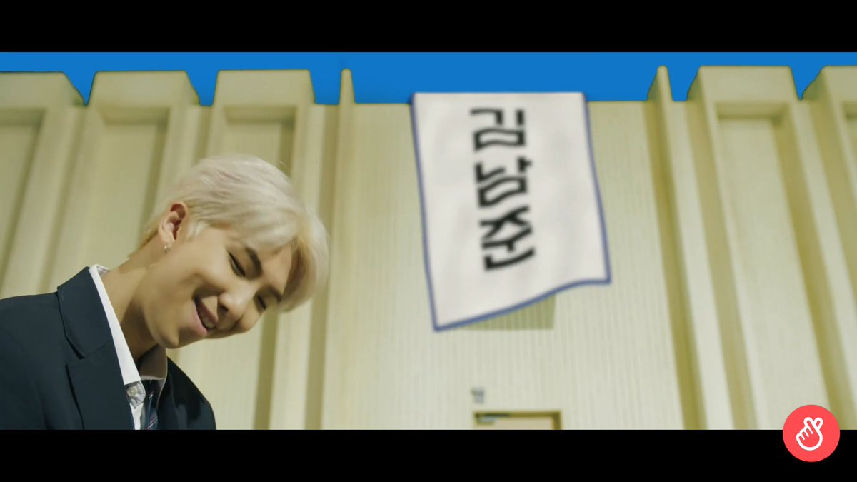 BTSARMY_Salon's tweet photo. LONG LIVE THE KING NAMJOON 
킹남준 만세 만세 만만세

#MAP_OF_THE_SOUL_PERSONA @BTS_twt https://t.co/Li0KCArVTo