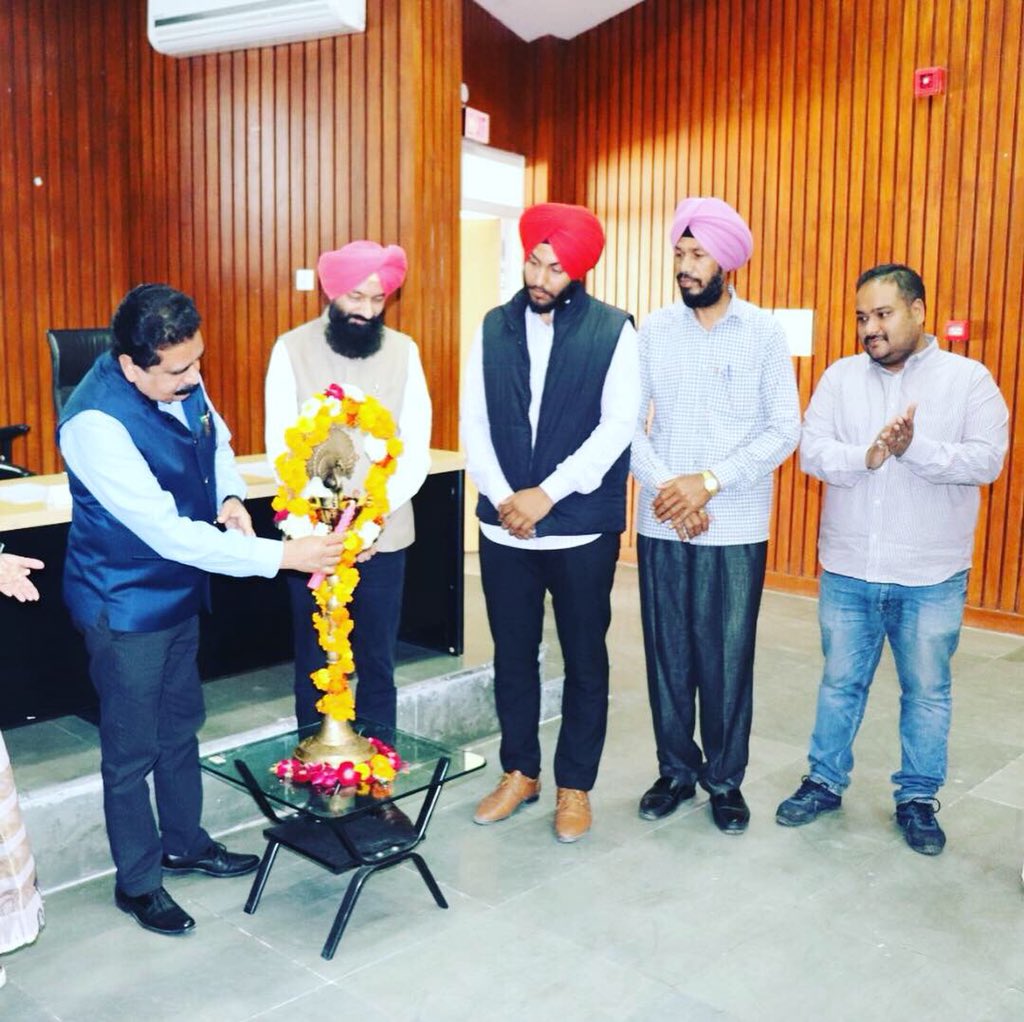 NavdeepakSandhu's tweet photo. Hon'ble VC @drajayksharma along with E-cell Faculty Coordinators inaugurated #Entrepreneurship #Week @IKGujralPTU main campus. https://t.co/ys5xKoxAgN