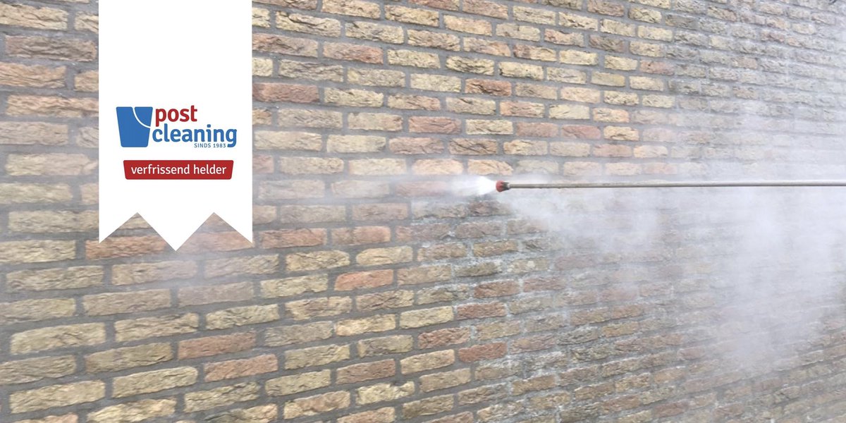 Niet alleen het #campingseizoen is deze periode opgestart...ook kunnen we weer beginnen met #gevelreiniging! Ook op de #Waddeneilanden kun je onze resultaten bewonderen. #VerfrissendHelder #gevelonderhoud