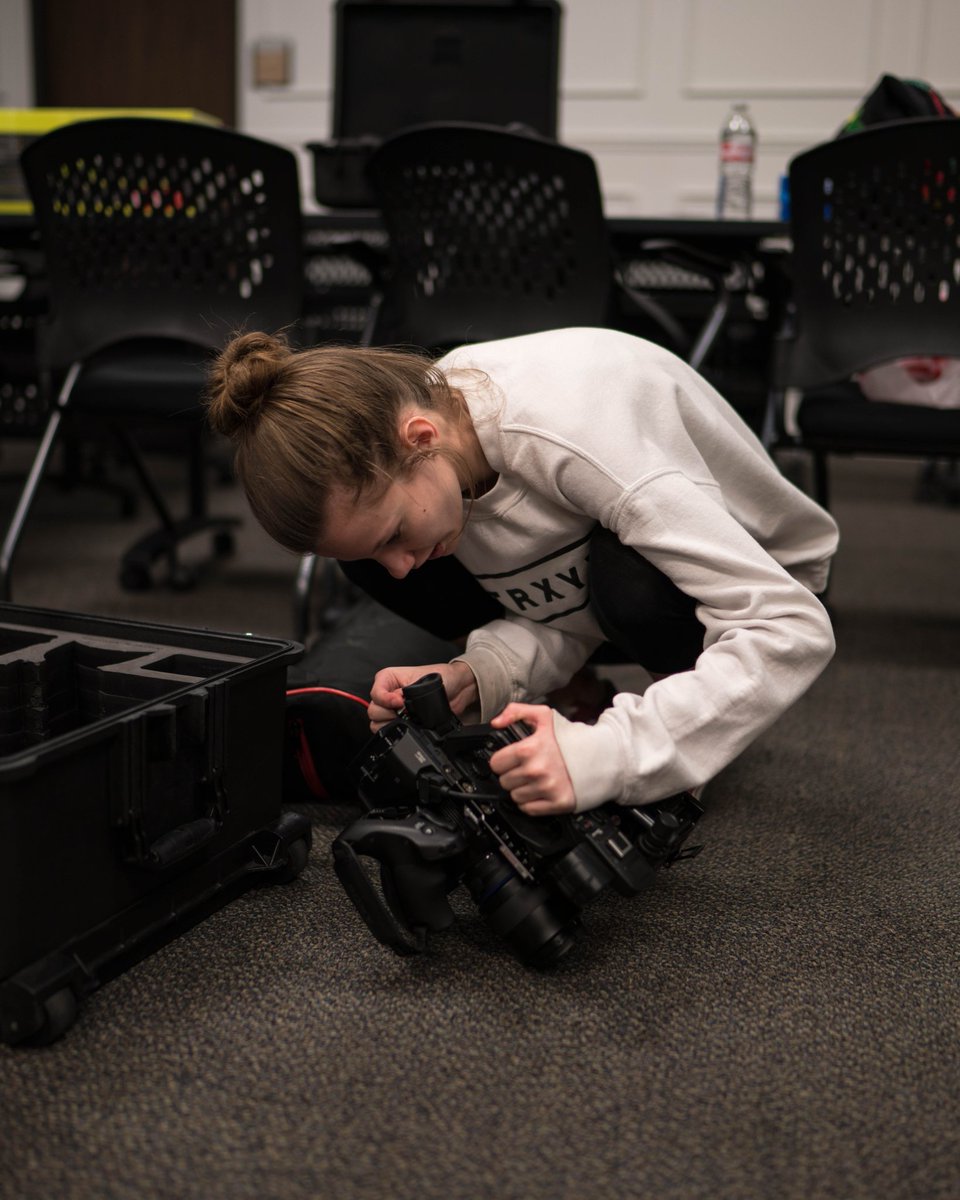 35Features's tweet image. Show film who's BOSS! 🎥😆♀️ #filmmakers