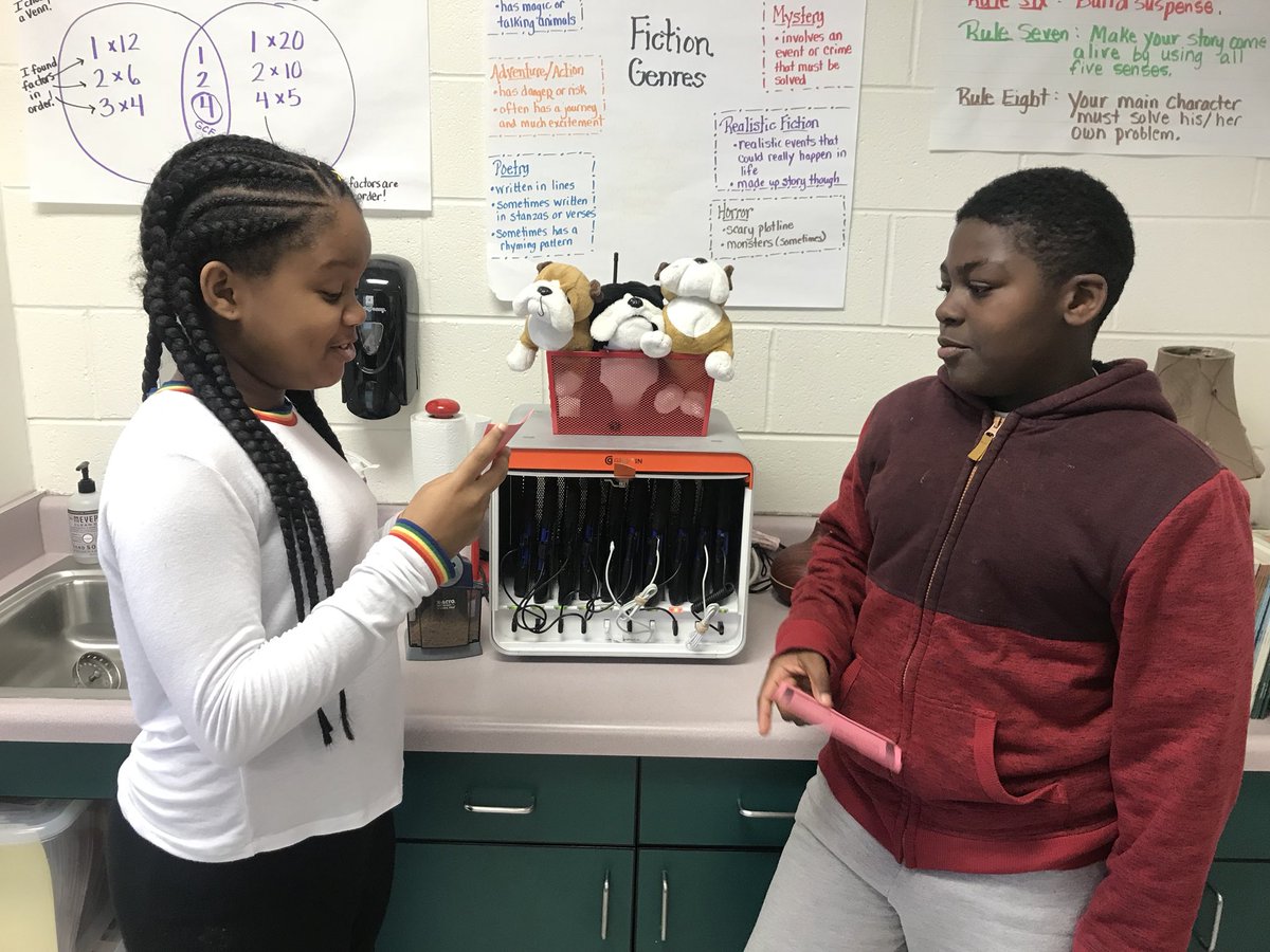ITRT_DK's tweet photo. I popped into 4th grade to play “Who am I” during VA Studies. I actually got one right. 🙌🏻 Loved the engagement & mobility. Good stuff happening today in #theville. @IWCSchools @CarrsvilleElem #IC5Cs https://t.co/hBGX4PvLwn
