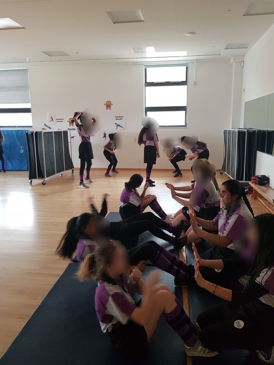 BCHS_RLA's tweet photo. Our year 10 girls enjoyed a boxing circuit adapted from @MADFitnessUK's CPD session on Monday 💪 thanks for the inspiration guys #thisgirlcan #sorecoretomorrow #boxingcircuits @BCHS_PE https://t.co/WTNgDrSi19