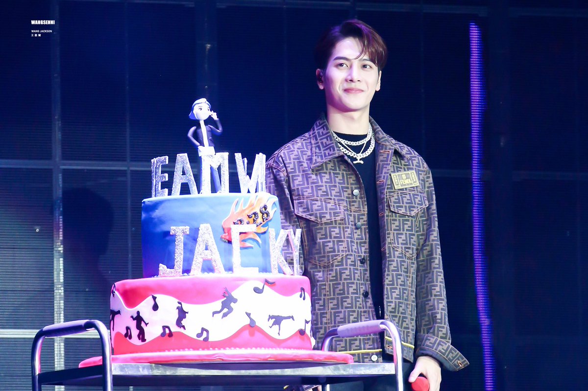 wangsenni0328's tweet photo. HAPPY BIRTHDAY Jackson

#JacksonWang #王嘉爾 #잭슨 
#KingJacksonDay
#OurPrideJacksonDay https://t.co/CeLnHkDNUO