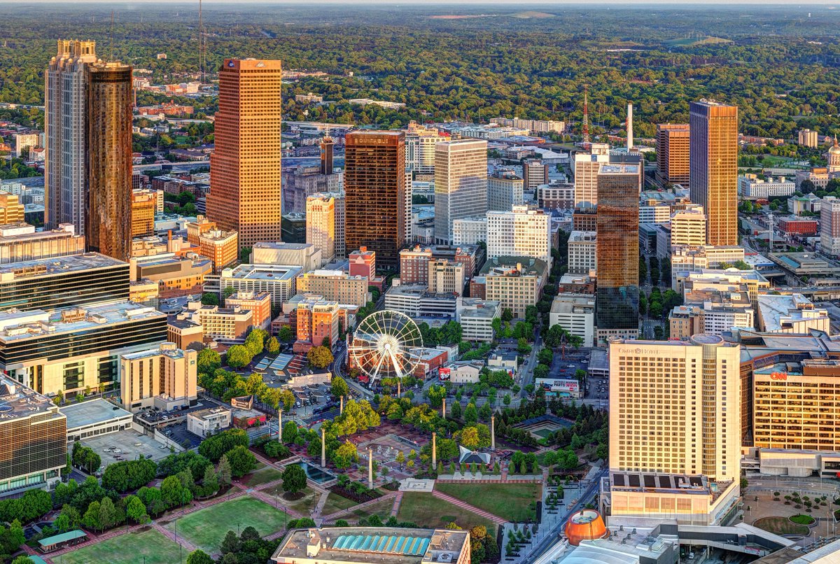 ATLMeetings's tweet photo. Transition from work to play in minutes when you host a meeting in downtown #Atlanta. https://t.co/n2f6iaqh6s https://t.co/MfIWjXx2tw