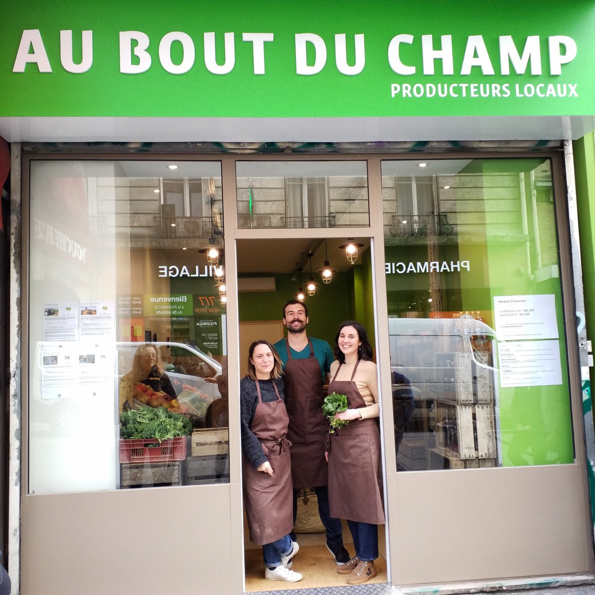 Auboutduchamp's tweet photo. NOUS SOMMES OUVERTS AU 140 RUE DE BELLEVILLE ! 🙌 🎉🎉🎉
RDV le lundi, mardi, jeudi et vendredi de 16h à 20h et le mercredi, samedi, dimanche de 10h à 20h !
#nouvelleadresse #ruedebelleville #jourdain #paris19 #paris20 @Mairiedu20 @Paris19e @CERVIAIDF https://t.co/8fQDIVwrfZ