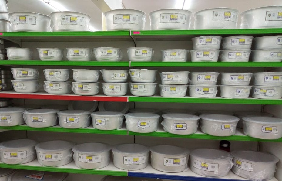 eagmltd's tweet photo. Need a #sufuria think Kitchen King.
Watu wa #Ruaka don't take our word for it, pass by Cleanshelf Supermarkets LTD and see for yourself.
#RohoYaJikoLangu #EAGMPartnerOfChoice https://t.co/dxAUdBH5SU