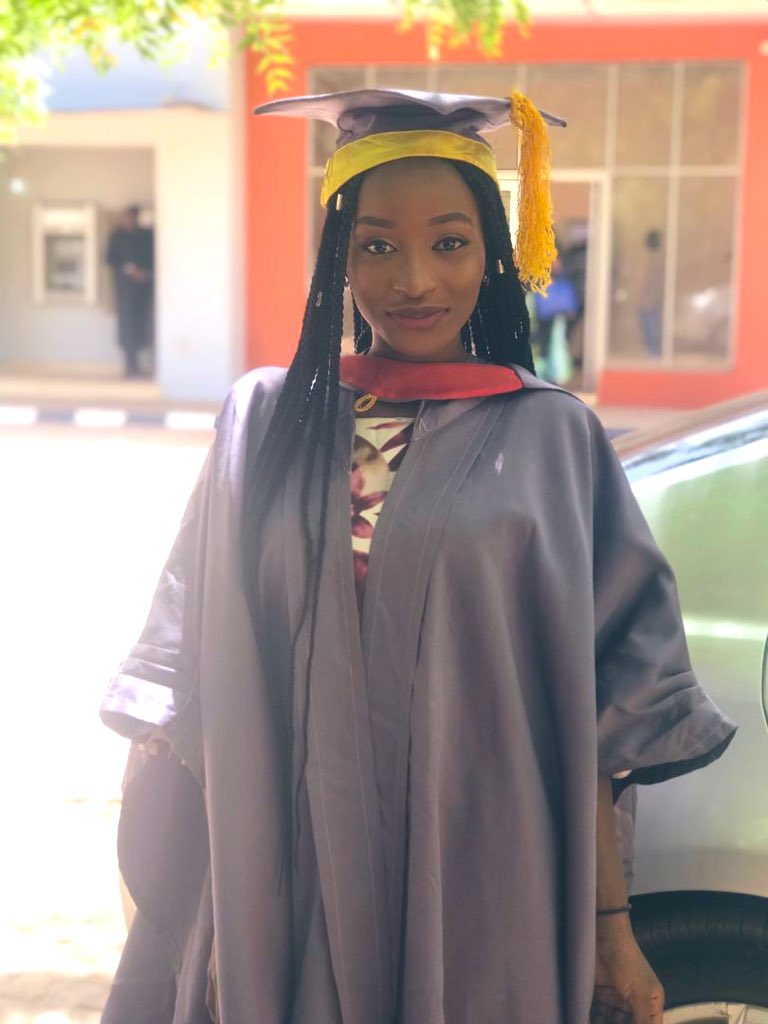sil_vee_yah's tweet image. Finally a certified Biomedical Scientist👩🔬👩🔬🎓