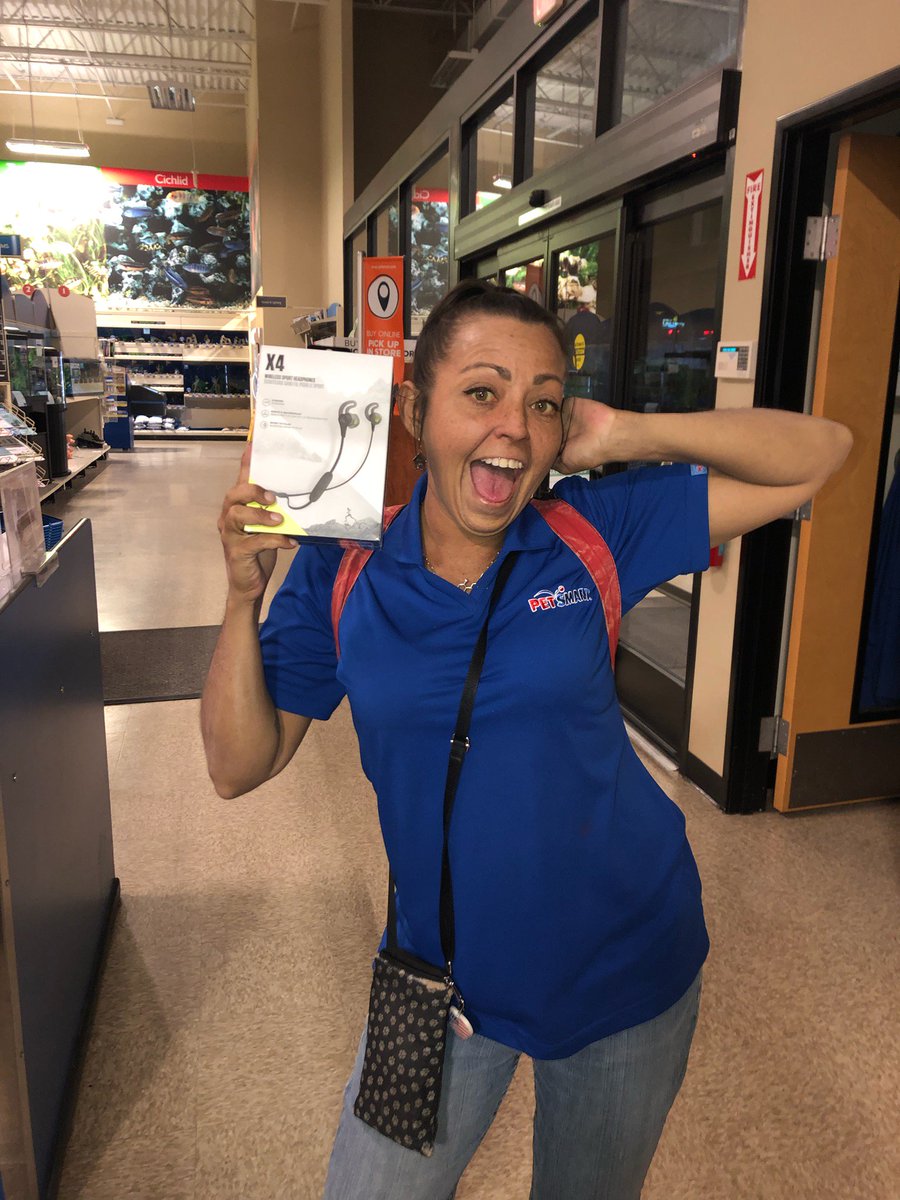 PetSmart1902Havasu tweet media