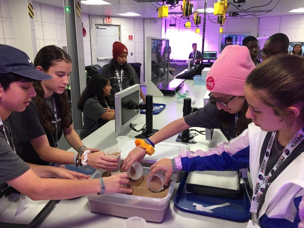 ciambrello's tweet photo. Martian Agriculture 🌱planting seeds to grow micro greens to keep our mars colony inhabitants fed! #dhawildcatpride https://t.co/DiQXUZ3uEy