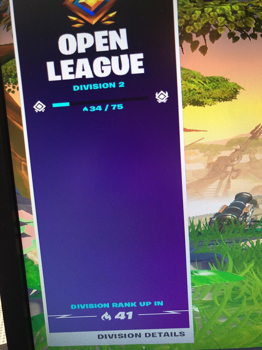 VaunFN's tweet photo. Need duo for arena I have 34 points in 2 games nae I’m 16 on pc epic is Vaun. https://t.co/lefR8xx2jV