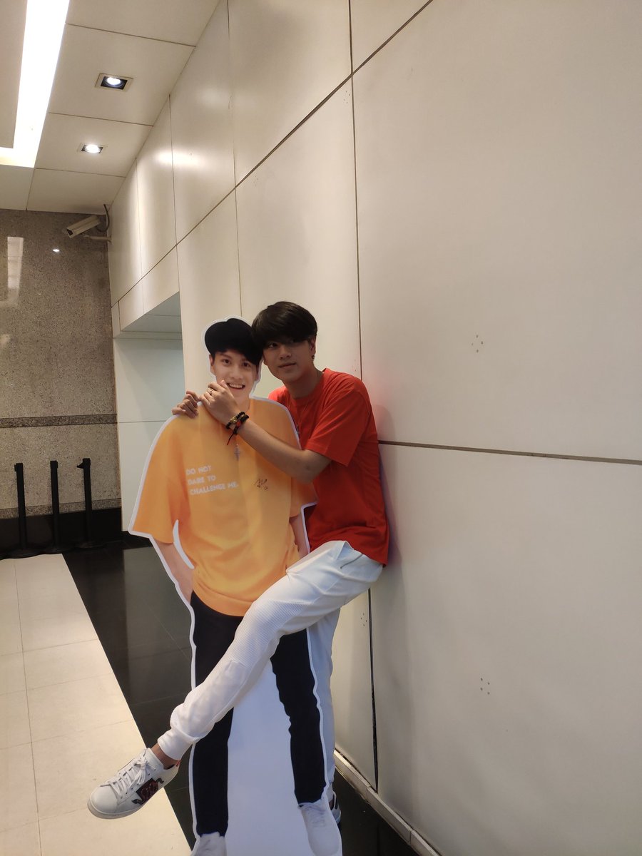 nixiaomu's tweet photo. HBD ขอให้โชคดี@Marcmc2 #Marcmc2 https://t.co/dEAx7T3hm9