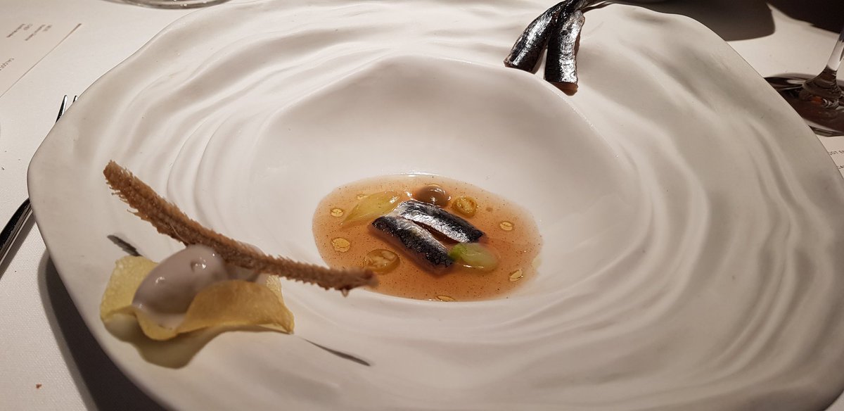 Lo había leído, me lo habían contado, pero sentirlo en vivo...
No me extraña que sea uno de los mejores restaurantes de #Madrid.
Brutal! ⭐🔝🔝
<a href="/CeboRestaurant/">CEBO Madrid</a> <a href="/chef_yeyo/">Aurelio Morales</a> <a href="/Derby_Hotels/">Derby Hotels Collection</a>