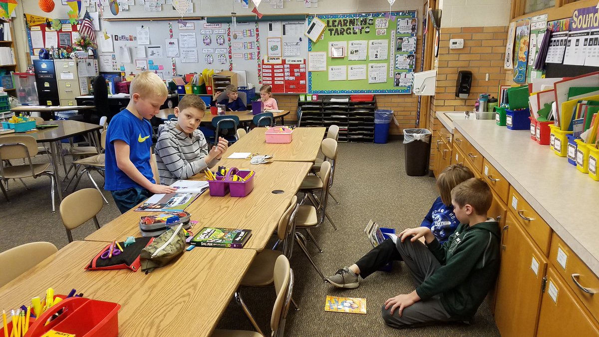 LisaSchreur's tweet photo. We are enjoying building relationships in our Nest Groups through partner reading.  #sandyviewkidssoar https://t.co/MCOC4iAc20