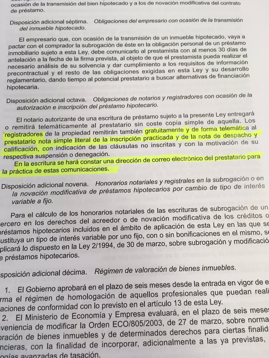 Loremogue's tweet photo. Los registradores enviarán nota simple y la calificación de forma gratuita al prestatario y por mail

¿Y las notas continuadas siguen por telefax? 
#risas #Ley5 https://t.co/g3BGHZIfMq