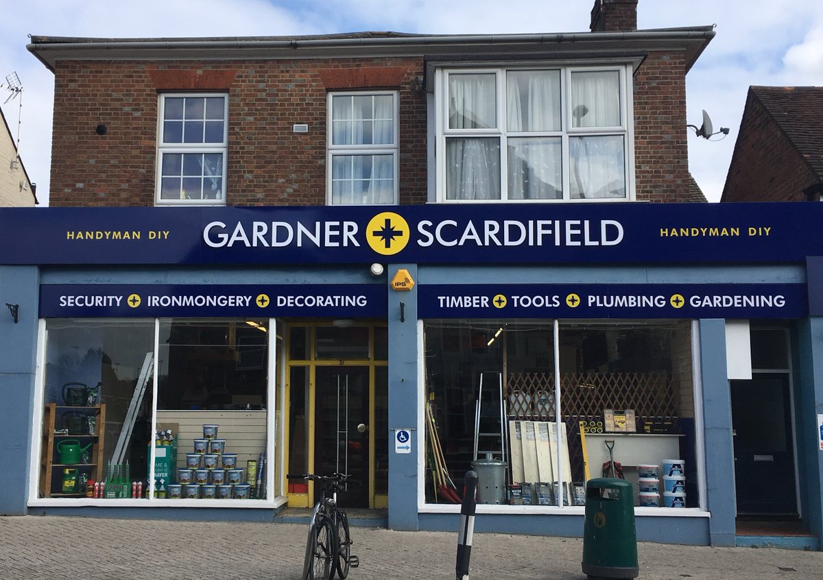 scardifields's tweet photo. EXCITING NEWS: We are delighted to announce that we will be opening a new branch on the site of Bunces Horsham (Handyman DIY). It will be an Ironmongery, Timber and Decorating store, while also including Security, Tools, Plumbing and much more, serving both Trade and Retail. https://t.co/w6Mfzprp7j