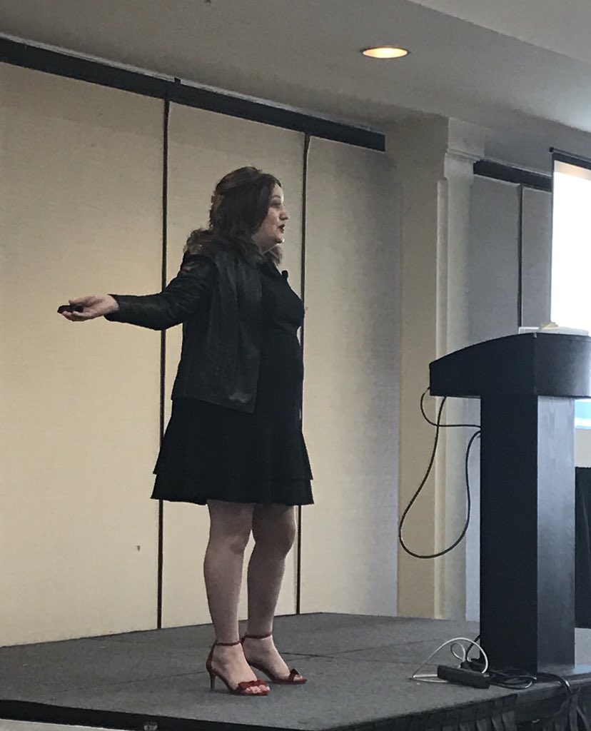 janmelnik's tweet photo. Stephanie @Sizzleforce sharing heart-centered branding to stand out in noisy world #CTLConf https://t.co/48TDUlVejt
